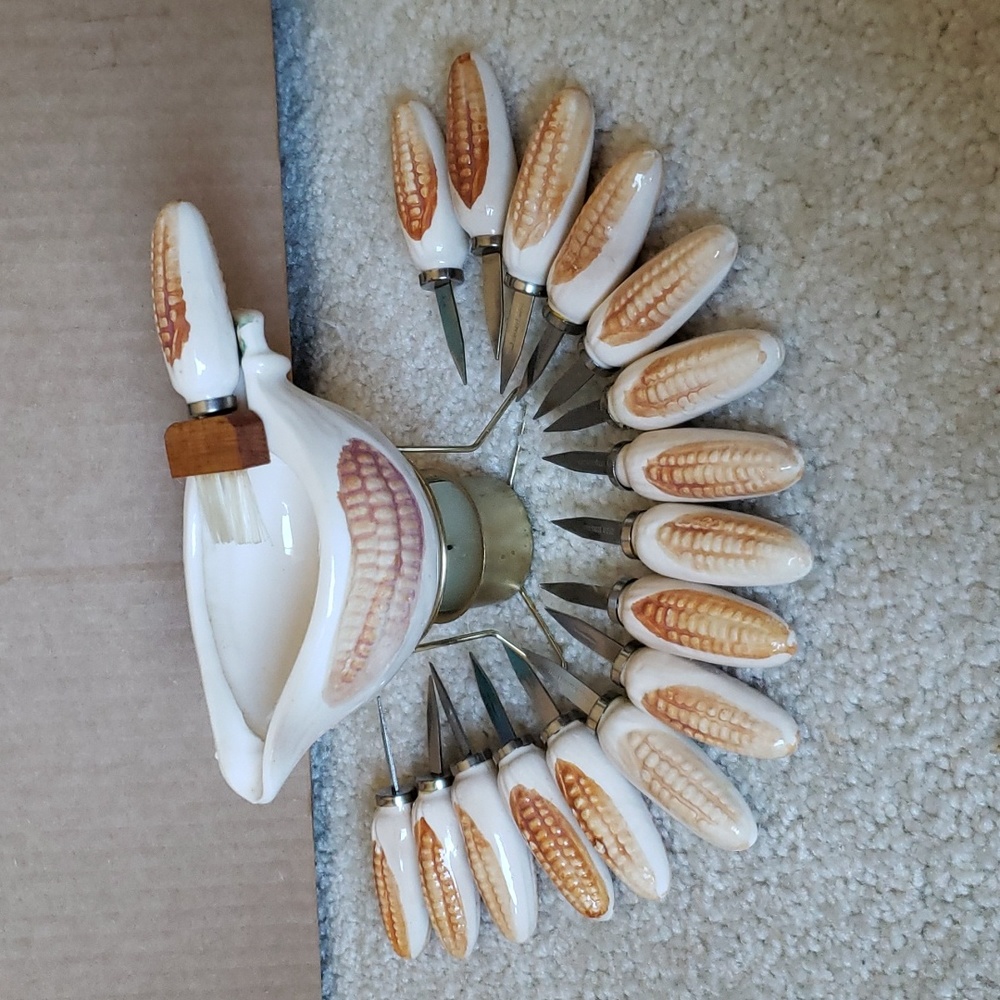 New vintage 16 corn holders and butter warmer brush ceramic